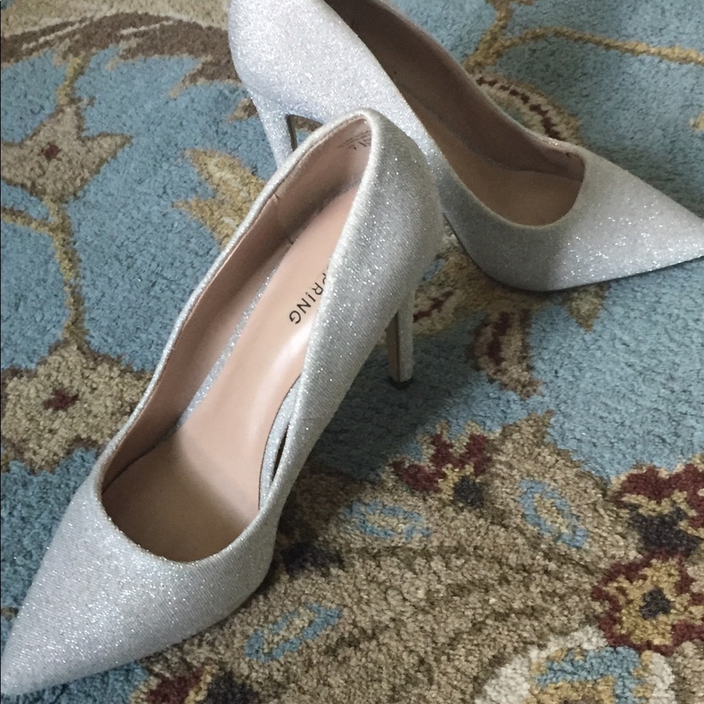 Size 7.5 heels